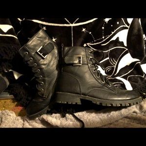 Kohls SO broccoli combat boots